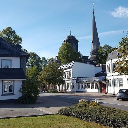 Готель Rellinger Hof Rellingen Екстер'єр фото